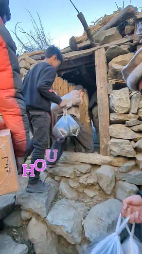 8.3K views · 521 reactions | سخی ویلفیئر کی ٹیم، آپ دوستوں کے تعاون...