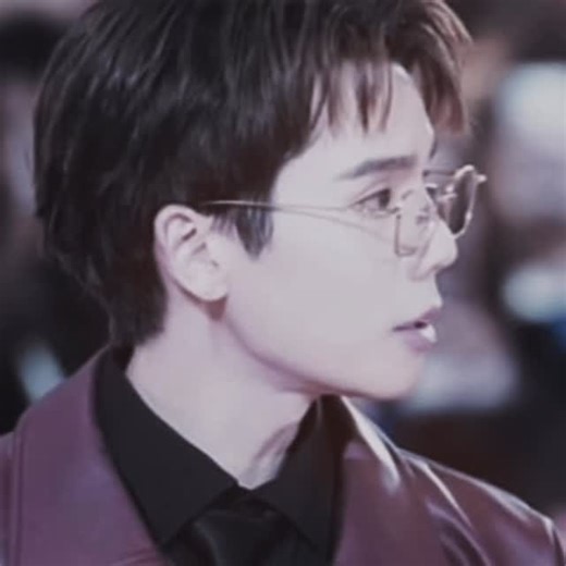 🦋🌹kaz loves Jimmy-Sea 4ever 🌹🦋 | Bit of eye candy guys🤭🥺❤️❤️ Credit to owners for clips #jimmysea #seajimmy #fypシ #sea_tawinan #jimmyyjp | Instagram