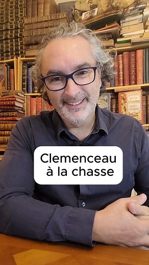 André Tardieu, jeune assistant du président du Conseil Georges Clemenceau, se retrouva à ses côtés lors d’une chasse présidentielle à Rambouillet. Comme on lui demandait s’il était un bon tireur, le jeune député confia sa maladresse et sa peur de blesser quelqu’un. Cela n’échappa pas à Clemenceau qui lui glissa à l’oreille, en lui montrant les fourrés où se trouvaient plusieurs ministres : « Ne vous gênez surtout pas, mon cher. Justement, je songe à un important remaniement ministériel… » | Marc