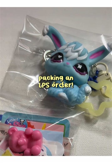 packing an LPS order #lps #keychains #cute