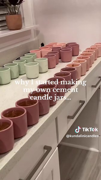 Hi! In case you are new here my name is Kara and I have been making candles since 2018! 🙋🏼‍♀️ I started with making glass jar candles, but once our world took a turn in 2020 everyone and their mom bought up all the glass jar supply for their own hobbies and businesses. The unpredictability of this led me down the path of learning to make my own jars…from cement! I quickly learned that I loved the creative control it gave me and I have never looked back since. This clips are from the early stag