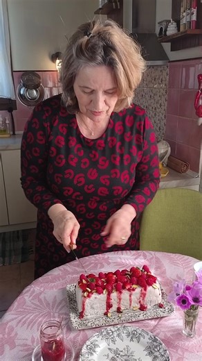 σεμιφρεντο δροσερό με φρούτα όχι με καφε #aromatikesistories