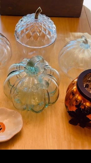 Ready to get your home ready for fall on a budget?  I'm sharing over...