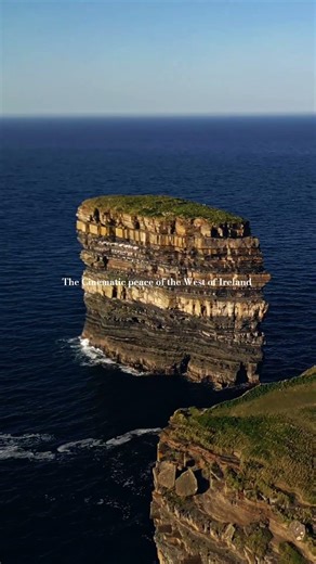 The impressive Dún Briste (Broken Fort) sea stack! Share the beauty of Ireland 🇮🇪 #ireland