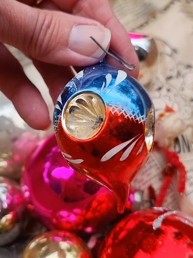 Nostalgic Unboxing of Vintage Christmas Decorations