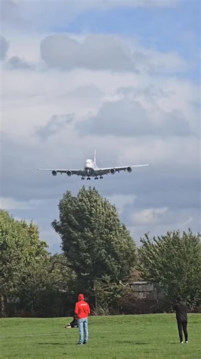 𝑨𝒏𝒌𝒂𝒏_______⚡💫 on Instagram: "British Airways' Airbus A380 is a four-engine, double-deck giant, seating 469 passengers across four cabins (First, Club World, World Traveller Plus, World Traveller), featuring private First Class suites with flat beds, Club World business seats, and extensive in-flight entertainment, known for its quietness and comfort on long-haul routes like LHR-LAX, using Rolls-Royce Trent 900 engines for a range of about 8,000 nautical miles. . . . . . . . #britishairway