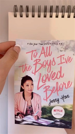 To all the boys I’ve loved before 💌 #jennyhan #netflix #scrapbooking #artsandcrafts