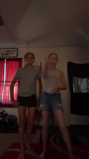 April Edwards (@apriledwards81)’s videos with original sound - Primewoo