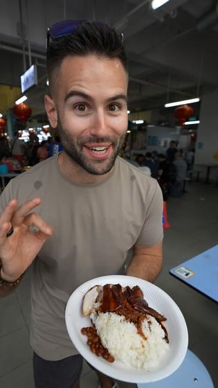 The world’s cheapest MICHELIN star meal: Singapore street food