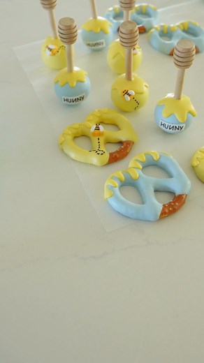 464K views · 5.5K reactions | Winnie-the Pooh treats are still so popular around here ✨ #winniethepooh #treats #treatmaker | Jessica Sotelo | Facebook