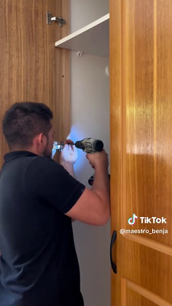 Bisagras de Cierre Suave: Mejora Tu Closet Fácilmente