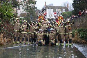 Boxing Day Squirt picture special as Volunteer Fire Brigade firefighters battle across Geddington Ford