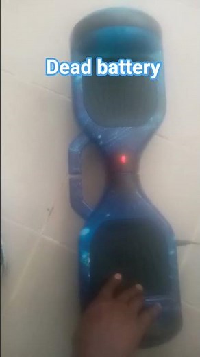Hoverboard battery need replacing. orange light when turn on #hoverboard