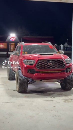 Exploring the Toyota Tacoma: The Ideal All-Terrain Vehicle
