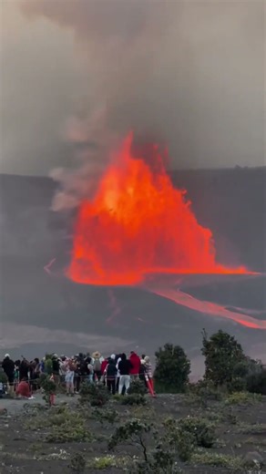 Immersive viewing of volcanic eruptions#shortvideo #nature #shorts