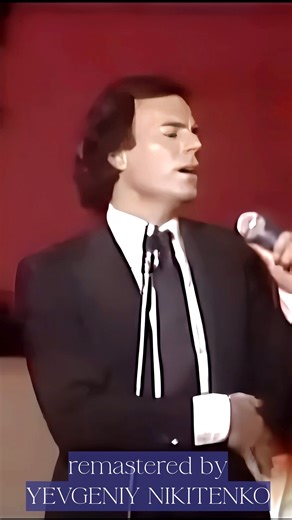 Julio Iglesias - Moliendo Cafe | Music of Julio Iglesias
