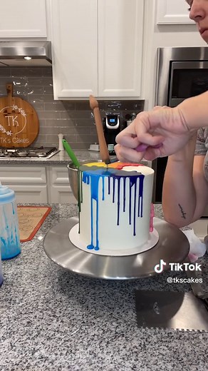 Paint cake #cake #caketok #cakeart #cakedecorating