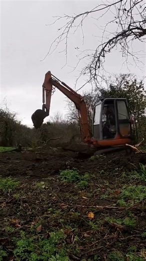 Levelling out ground using the digger