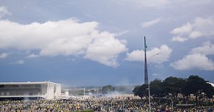 Cinco moradores de rua e um ambulante foram absolvidos por Moraes pelo 8/1 | CNN Brasil