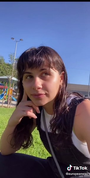 Effective Hair Removal Routine: Shaving vs. Waxing