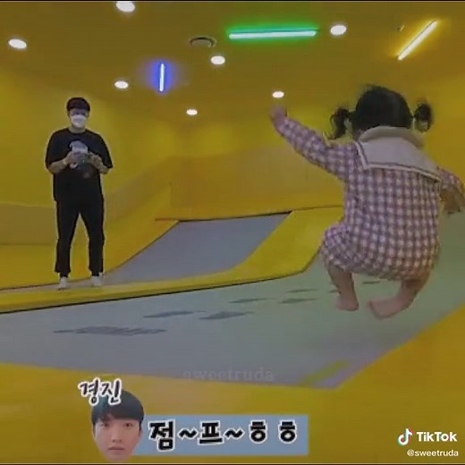 JUMP! #korea #koreanbaby #kpop #korean #baby #fypシ #fy #fyp #ruda #leeruda #cutebaby #bebecoreano #cutekoreangirl #asianbaby