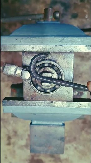 Iron Rod Bending Hack You Must See! 😍 #shorts #youtubeshorts #viralshorts