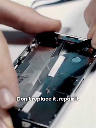 Cracked screen? Phone not charging? Battery dying fast? 😤 Don’t stress — we fix phones FAST 💪📱 📍 Cellphone Clinic 3333 Bardstown Road #6, Louisville, KY 40218 📞 (502) 520-7070 📍 4505 Dixie Hwy, Louisville, KY 📞 502-449-1515 📍 2210 Hikes Lane, Louisville, KY 📞 (502) 520-7070 Walk in today — same-day repairs available 🔥 . . . . . . #PhoneRepair #LouisvilleKY #CrackedScreen #iphonerepairs #AndroidRepair #SameDayRepair #RepairTok #TechTok #LouisvilleBusiness #ShopLocal #PhoneFix