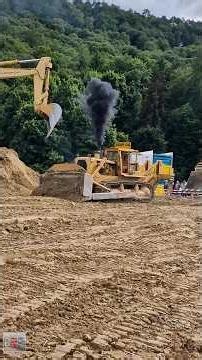 👷 CAT D9G & 983 Power Machines! 👷