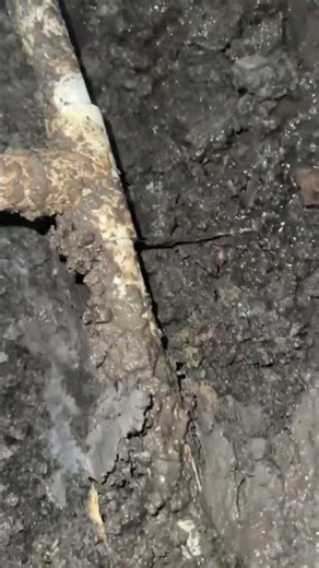 REPAIR UNDERGROUND LEAK - Stockton