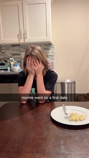 Steph Hawkins | Did she get a text back? | Instagram