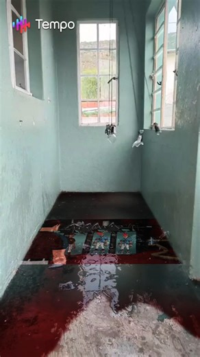 Bottle Collision Of The Unnaturals (Ben 10: 2005) #shorts #tempo