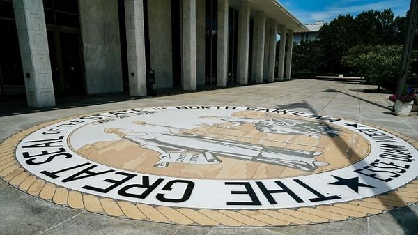 NC Senate votes to find new ways to execute prisoners, make other legal changes in wake of Charlotte stabbing