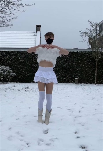 The snow throw was so underwhelming but i REFUSE to do another take cuz i was FREEZING #femboy #fyp #fitcheck #snow #freezing