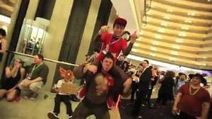 Donkey Kong and Diddy Kong @ Dragon Con. More video coming soon on http://youtube.com/beatdownboogie | Beat Down Boogie