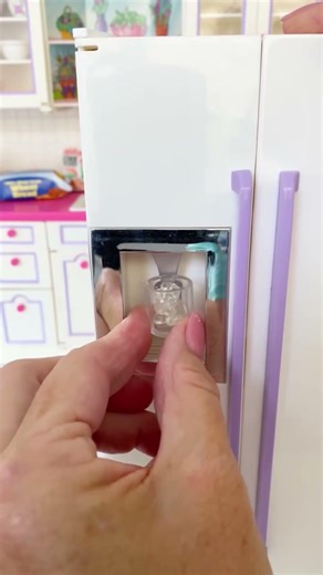 1990s Kitchen Littles DELUXE REFRIGERATOR - Ice Dispenser Really Works!