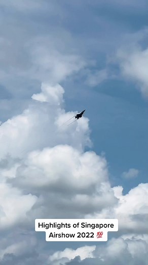Exciting Flying Display Highlights at Singapore Airshow 2022