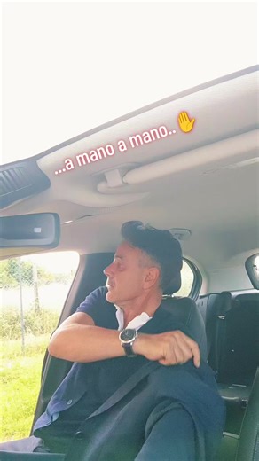 a mano a mano con #rinogaetano #1978 #🤙 scritta da Cocciante
