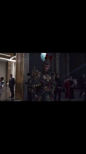 中国婚礼中的孙悟空角色扮演
