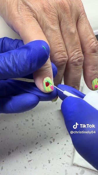 This client was theee most difficult!!!! omgggg. She was constantly on the phone and didn’t know how to relax her hands and of course she wants strawberries on EVERY finger. And idk how many times she hit the lamp going in. 😒😒😒 . jkkkk. Love you mom. Lol So cuteeeee. ✨🍰🍓 . . #strawberrynails #springnails #spring #nailtech
