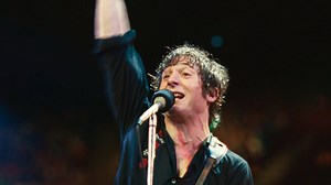 Jeremy Allen White es Bruce Springsteen en el primer tráiler de la película “Springsteen: Música de ninguna parte”