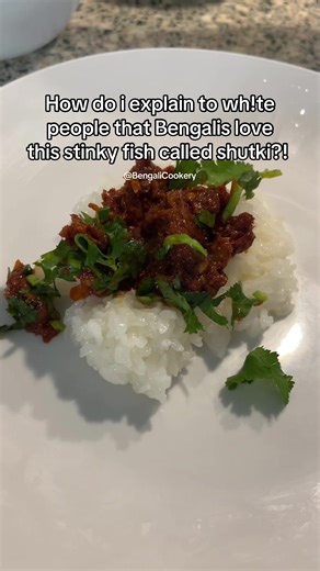 Shutki Satni   Sticky rice ❤️. Full shutki satni recipe is in my cookbook #shutki #shutkisatni #hutki #hutkisatni #bengalifood