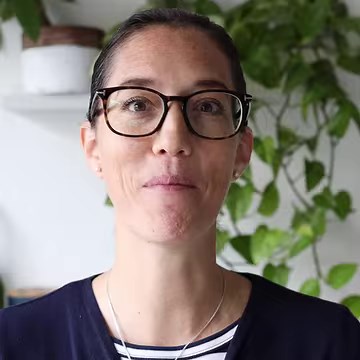 823K views · 5.3K reactions | https://greenhealthycooking.com/simple-kale-salad/ Kale is one of the healthiest vegetables on the planet. It’s often overlooked. Here’s one way to prep kale quickly, easily, and in a delicious way with this Simple Kale Salad recipe. The ginger dressing is to die for! | Green Healthy Cooking | Facebook