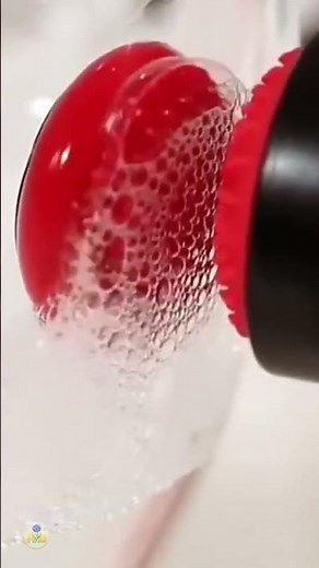 Магнитная щетка для бутылок