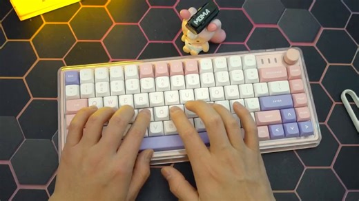 迈从（MCHOSE）K99 V3客制化机械键盘无线蓝牙有线三模99键配列全键热插拔电竞游戏办公笔记本ipad通用带数字键区 K99 V3 星核白 琉光冰淇淋