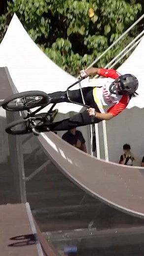 Jiaqi Sun going huge on her way to victory in Gold Coast back in 2022. 💥 Run it back. 😮‍💨🇨🇳 #BMXFreestyle #BMXFreestyleWC | UCI BMX Freestyle