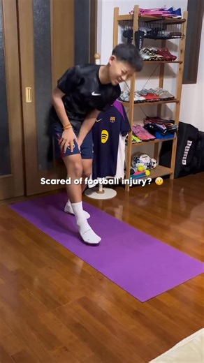 Jksoccer training on Instagram: "Stay mobile, stay injury-free 📈 @jksoccertraining #football #jksoccer #mobility #exercise #recovery"