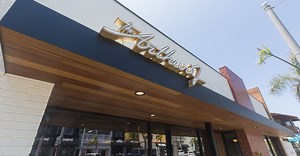 Here’s The Arthur J’s Menu, David LeFevre’s New South Bay Steakhouse Stunner