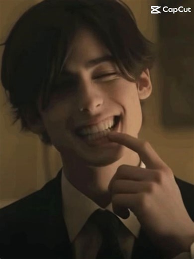 Exploring Aidan Gallagher's Role as Five Hargreeves