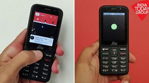 JioPhone is popular but why? Here are 5 features that help this smart feature phone find favour with Indians