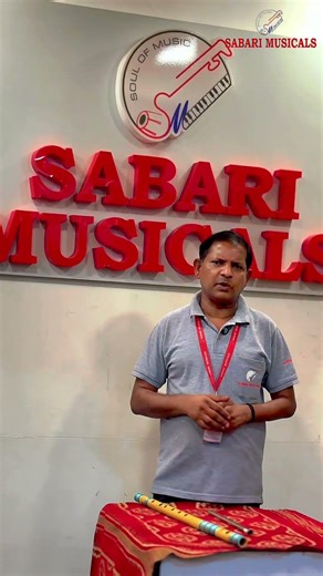 Vanakkam! Explore the world of Pullanguzhal (Flute) at Sabari Musicals.